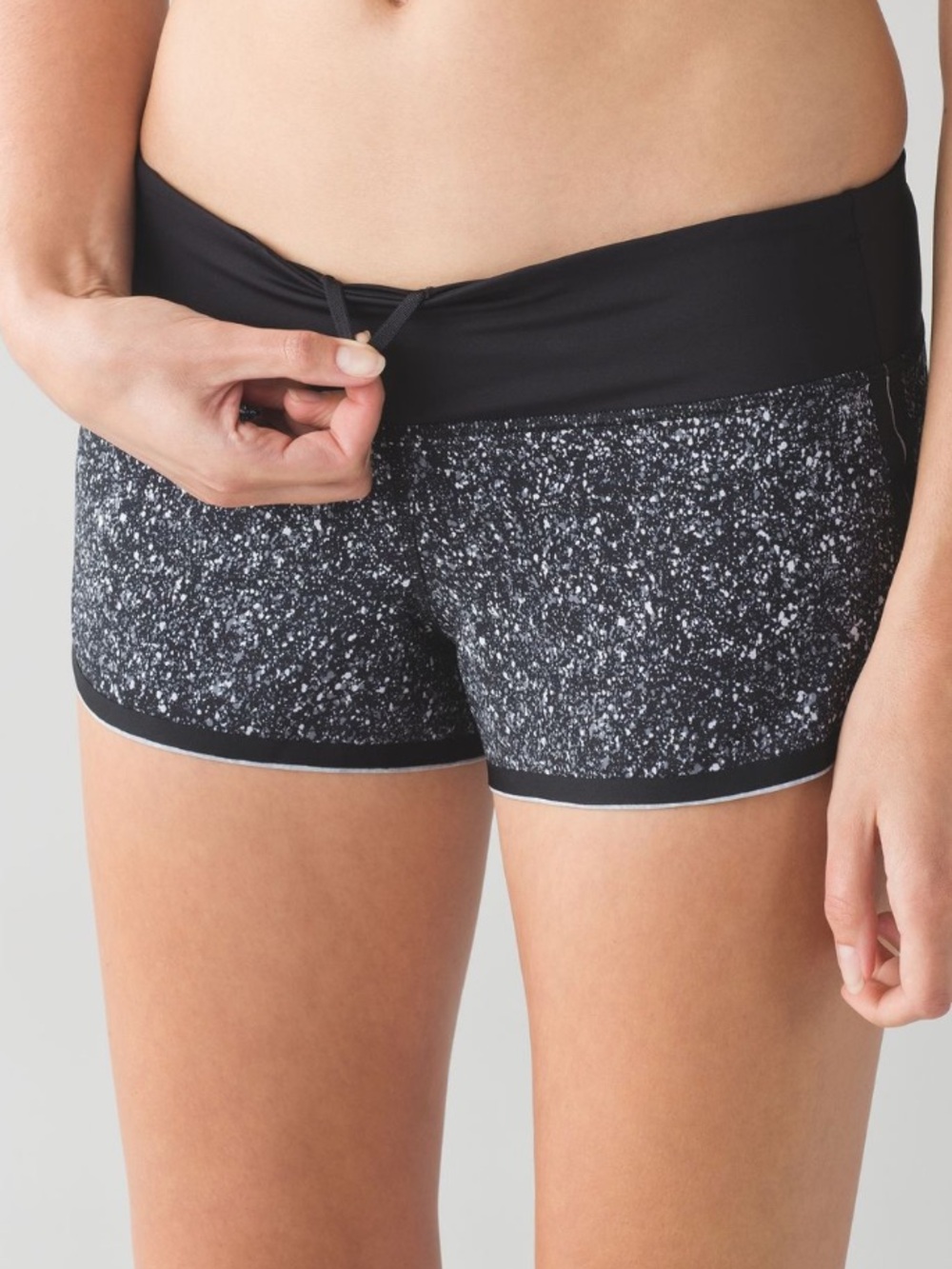 lululemon athletica Race Pace Shorts - Mini Splatter Black/White